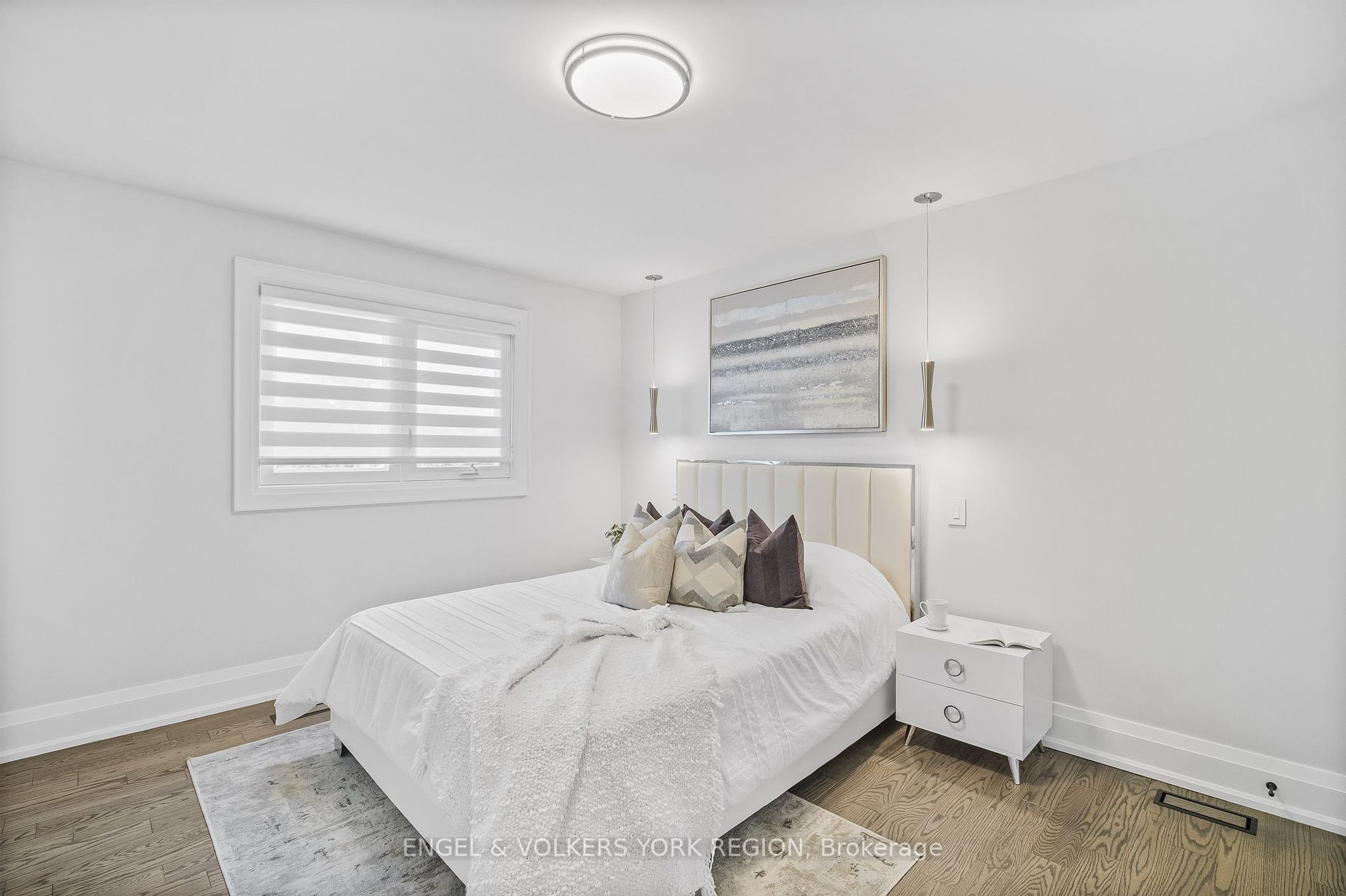 95 Risebrough Ave