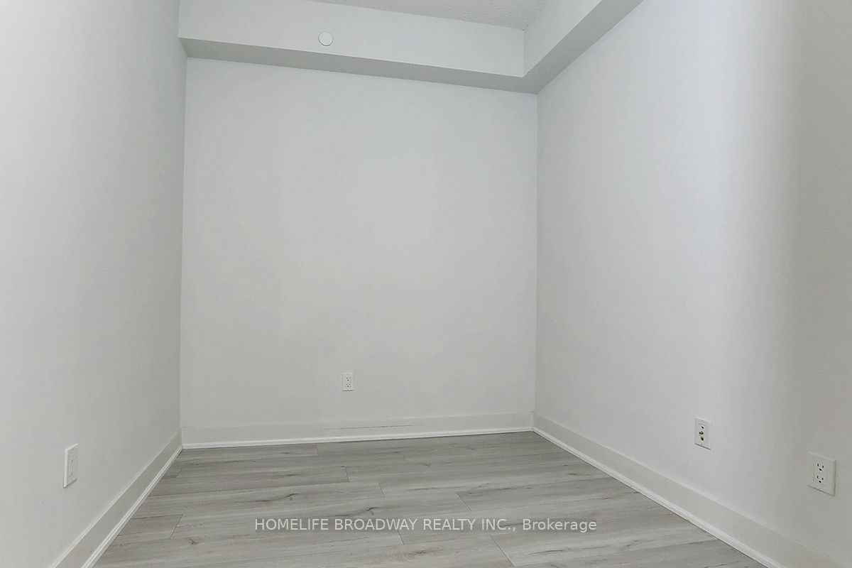 88 Sheppard Avenue E, #2405