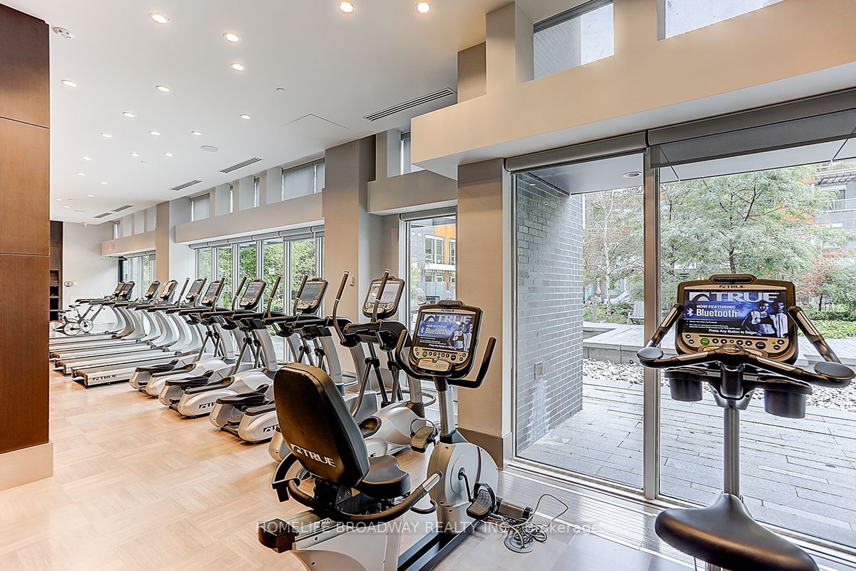 88 Sheppard Avenue E, #2405