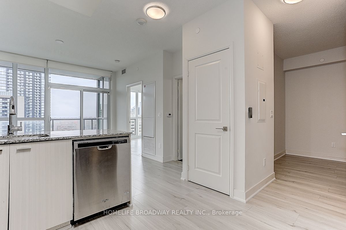 88 Sheppard Avenue E, #2405