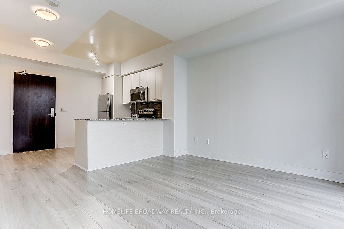 88 Sheppard Avenue E, #2405