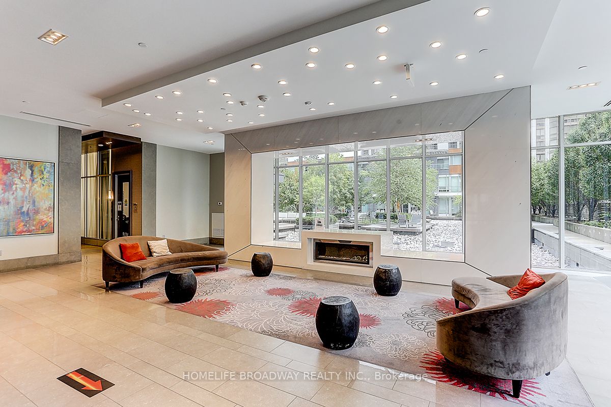 88 Sheppard Avenue E, #2405