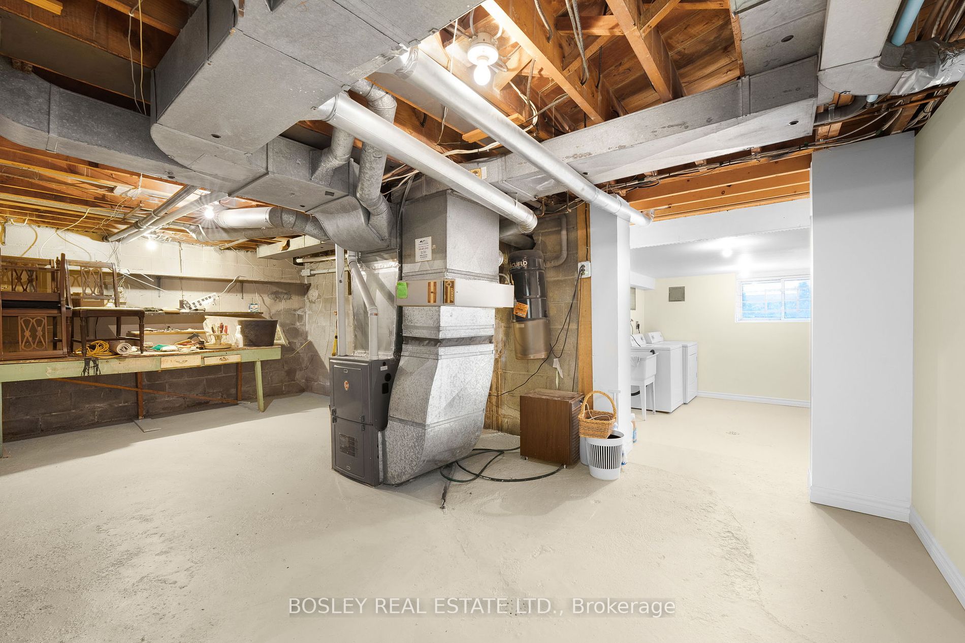 431 Heath Street E