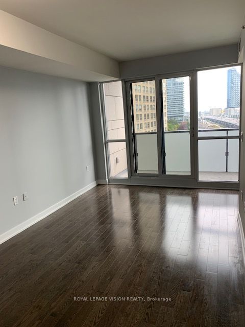 1 The Esplanade, #1107