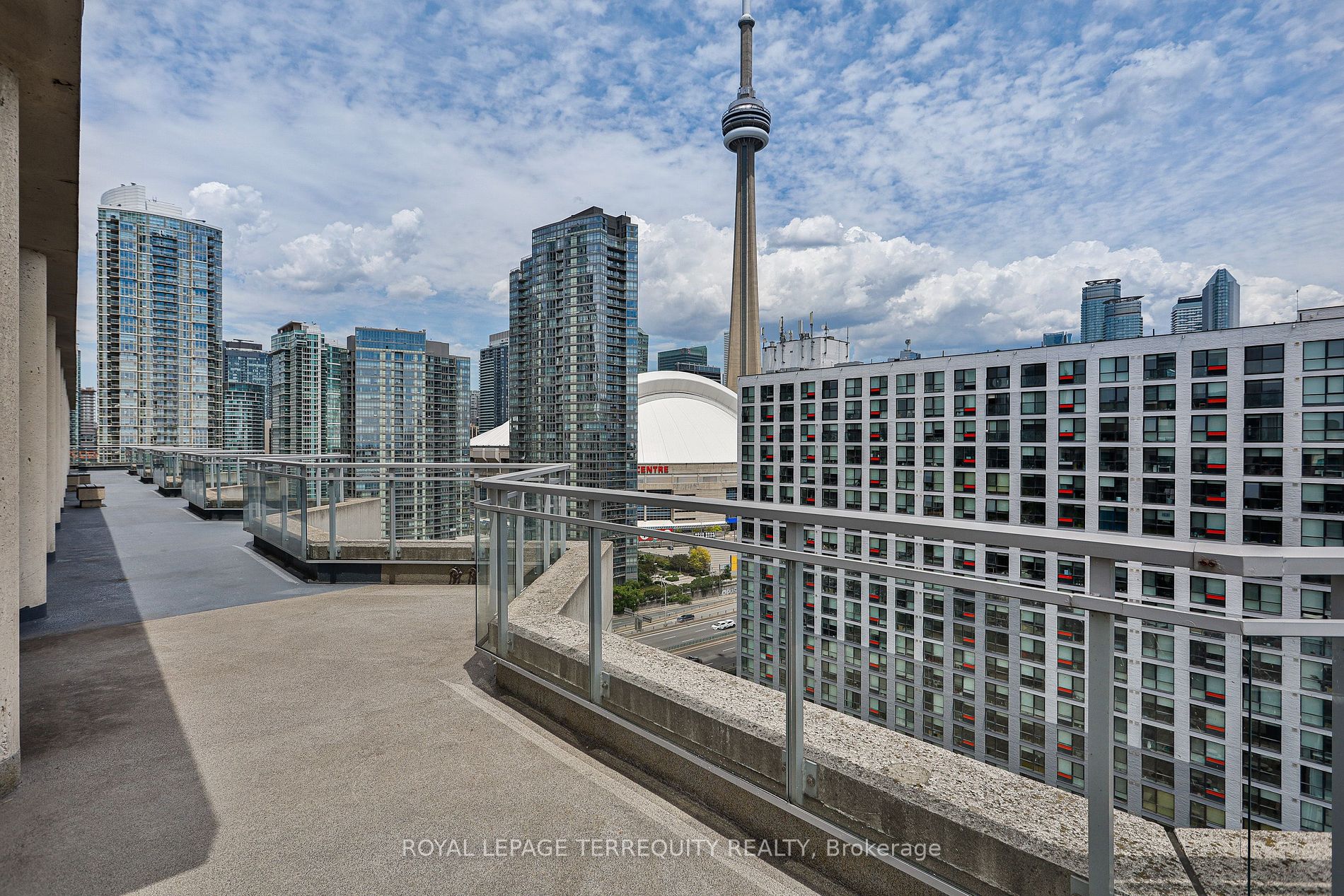 410 Queens Quay W, #216