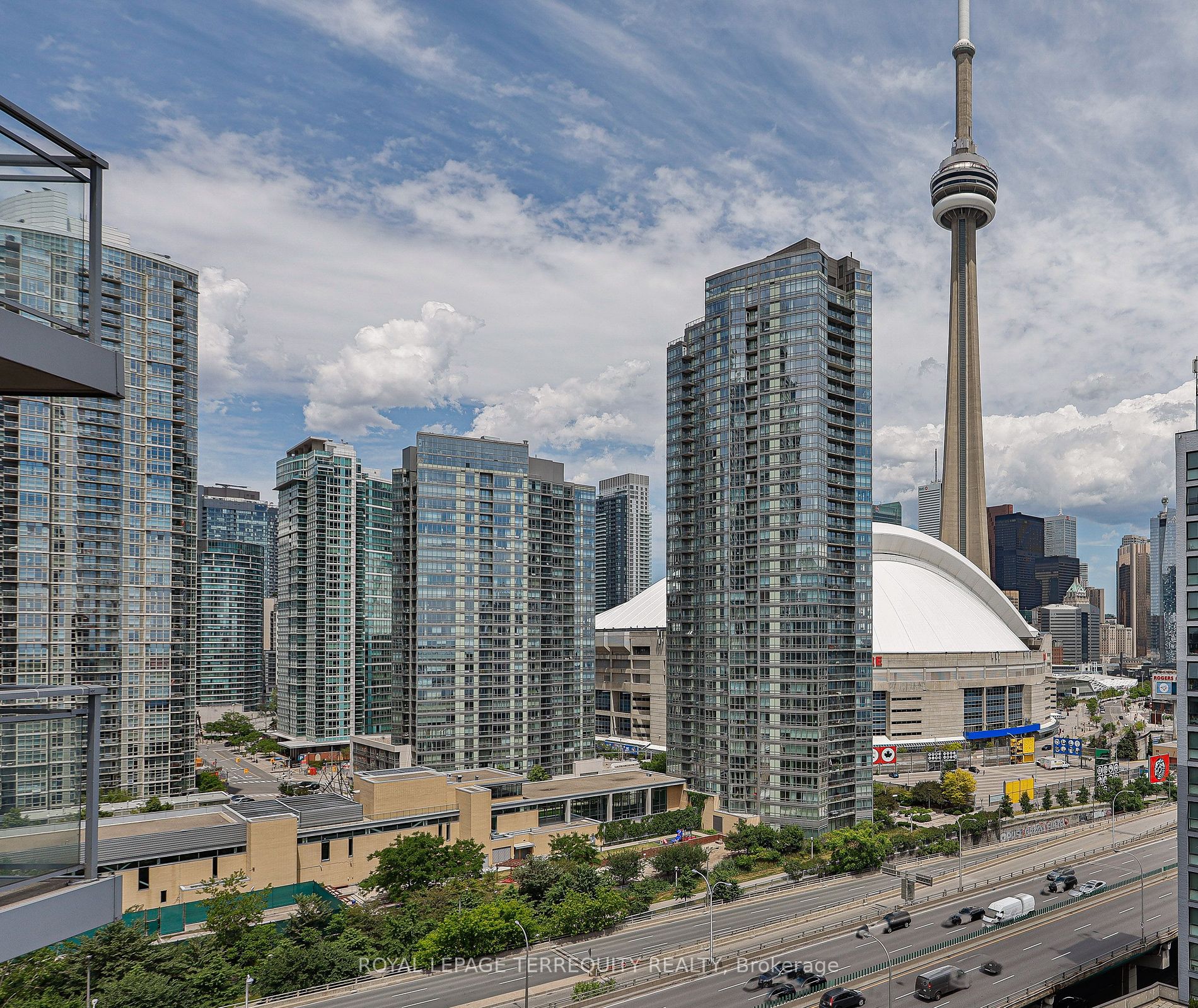 410 Queens Quay W, #216