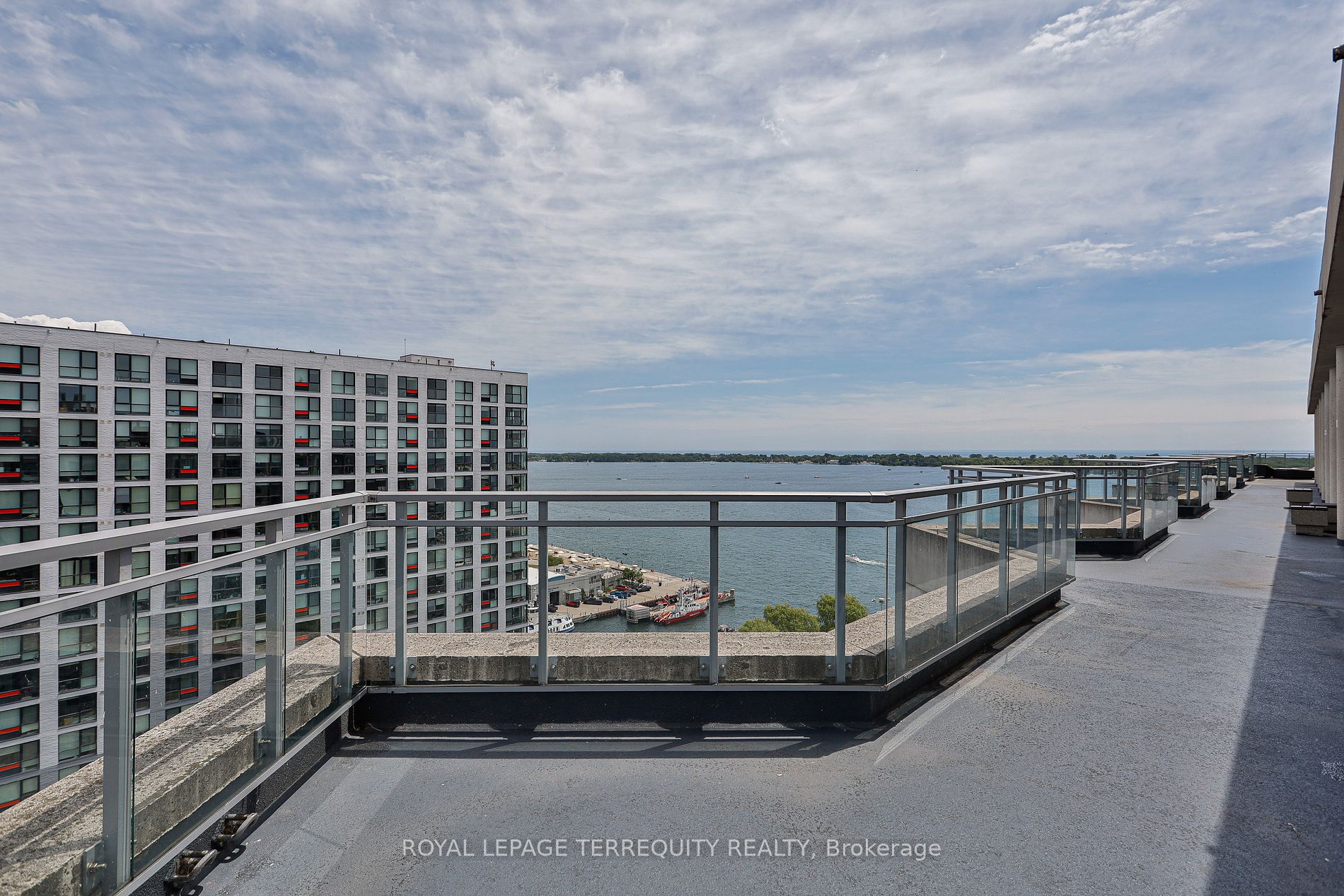 410 Queens Quay W, #216