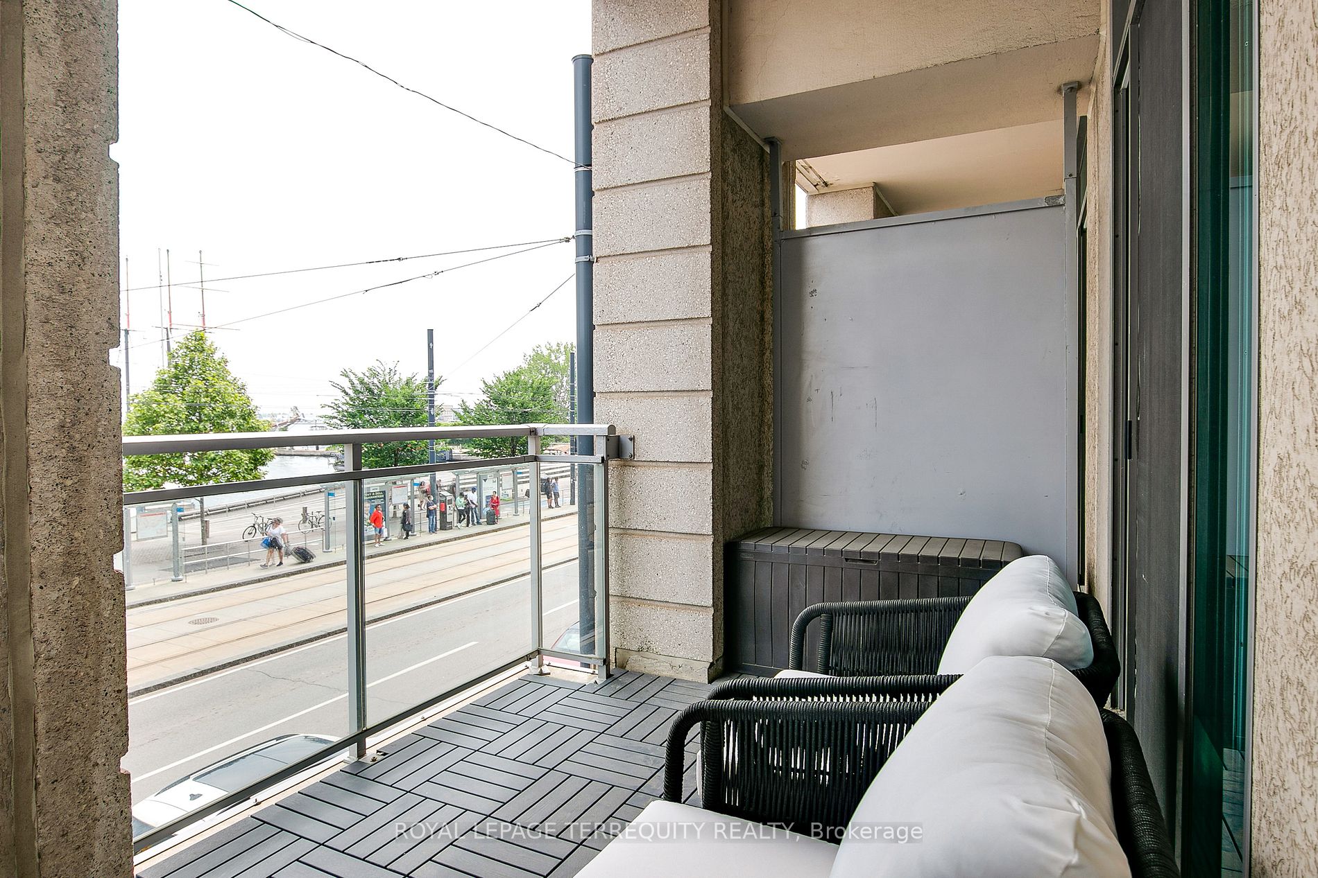 410 Queens Quay W, #216