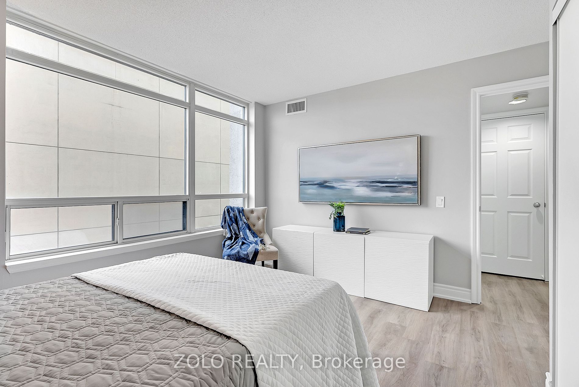 153 Beecroft Rd, #610