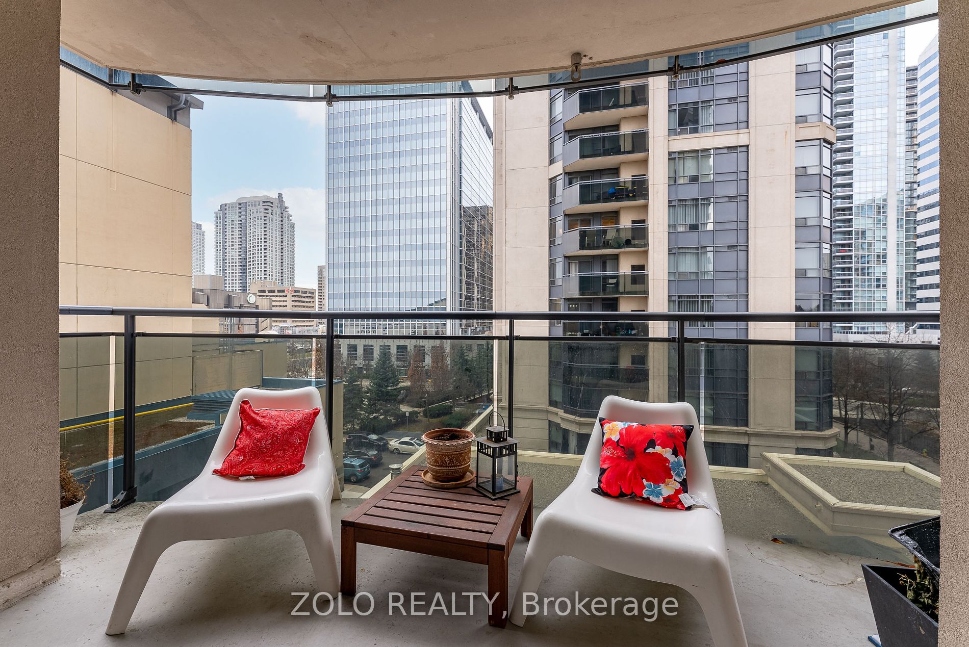153 Beecroft Rd, #610