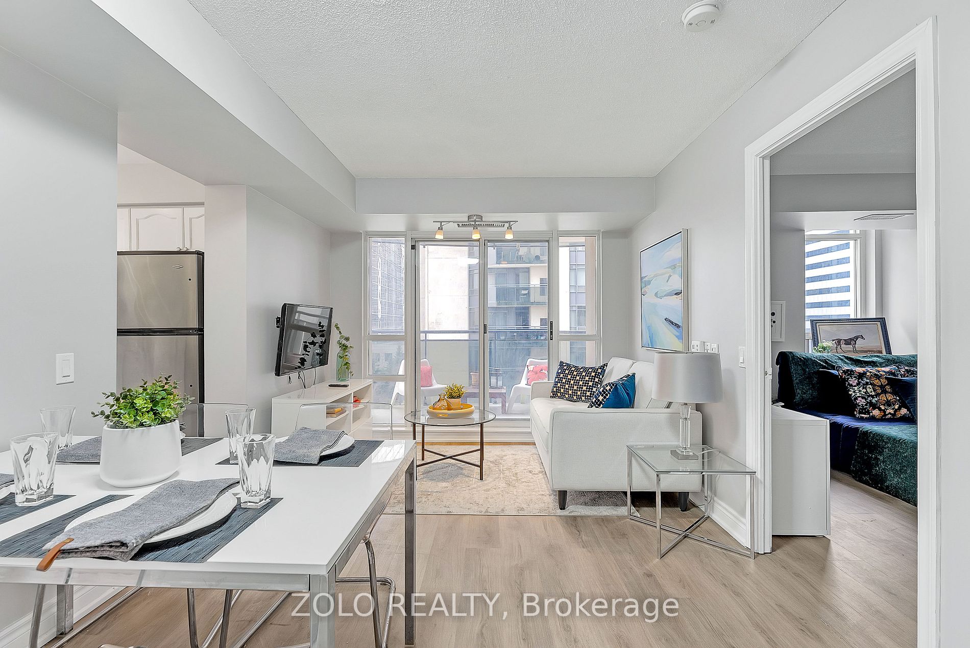 153 Beecroft Rd, #610