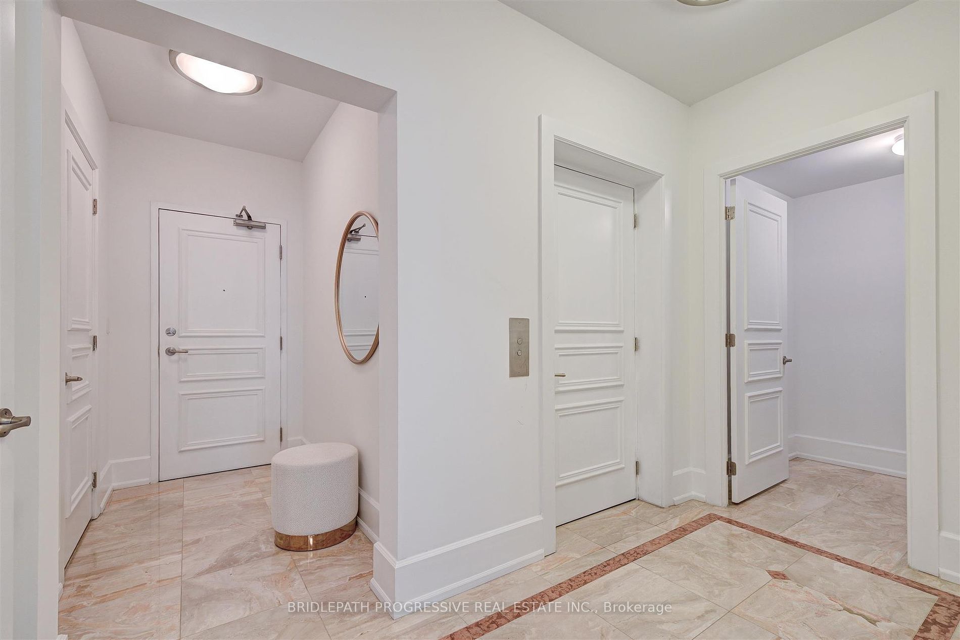 662 Sheppard Avenue E, #1605