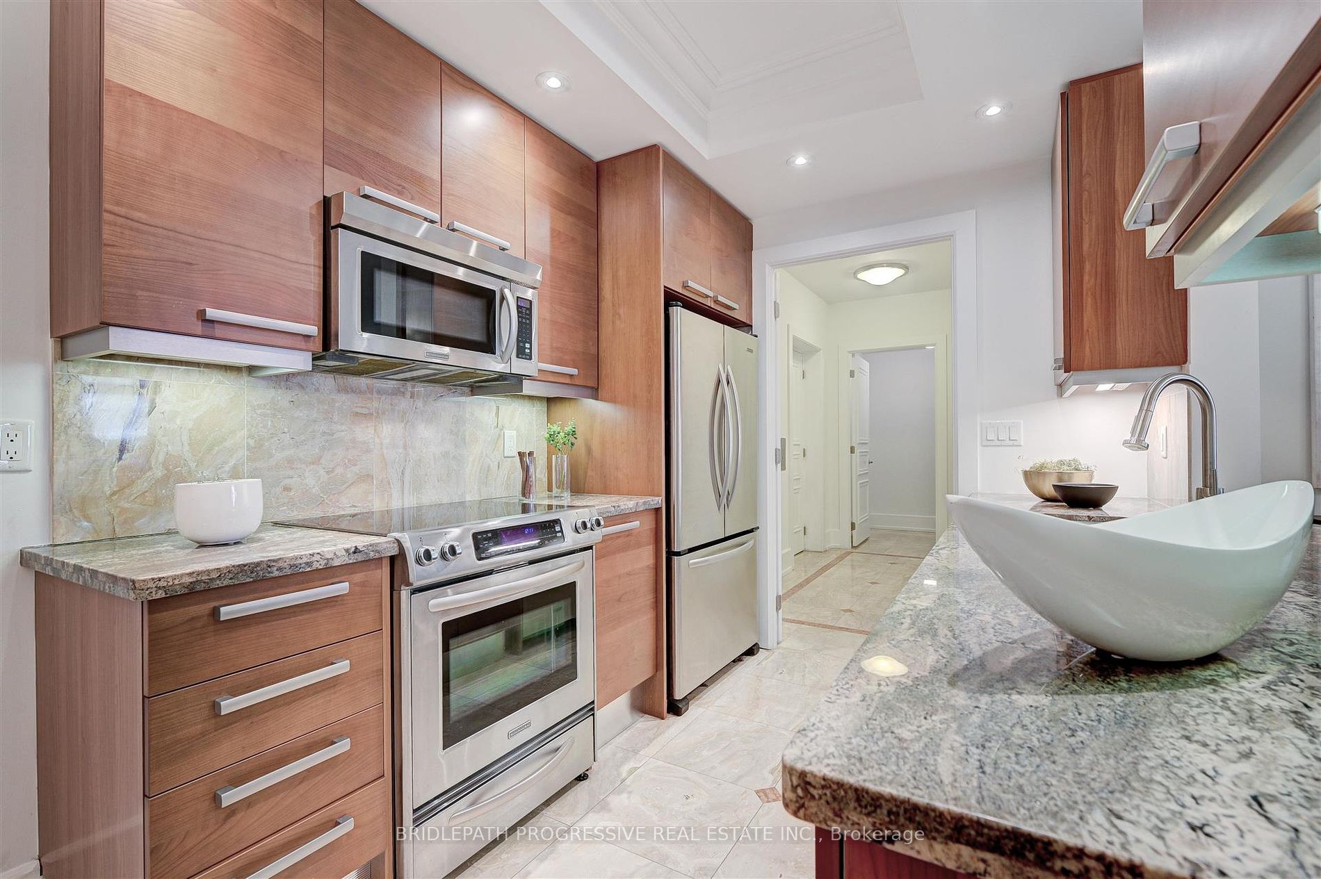 662 Sheppard Avenue E, #1605