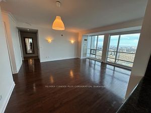 761 Bay Street #4212