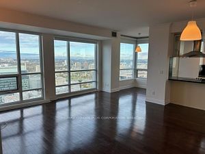 761 Bay Street #4212