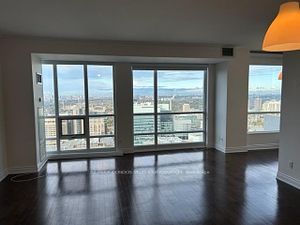 761 Bay Street #4212