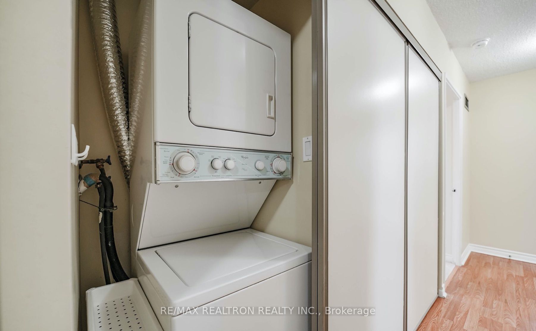 30 Greenfield Ave, #1211