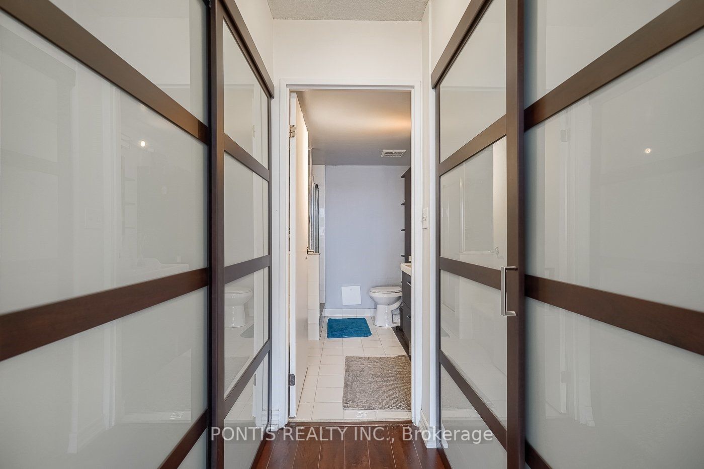 5785 Yonge Street, #209