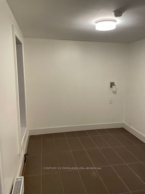 213 Queen Street E, #6