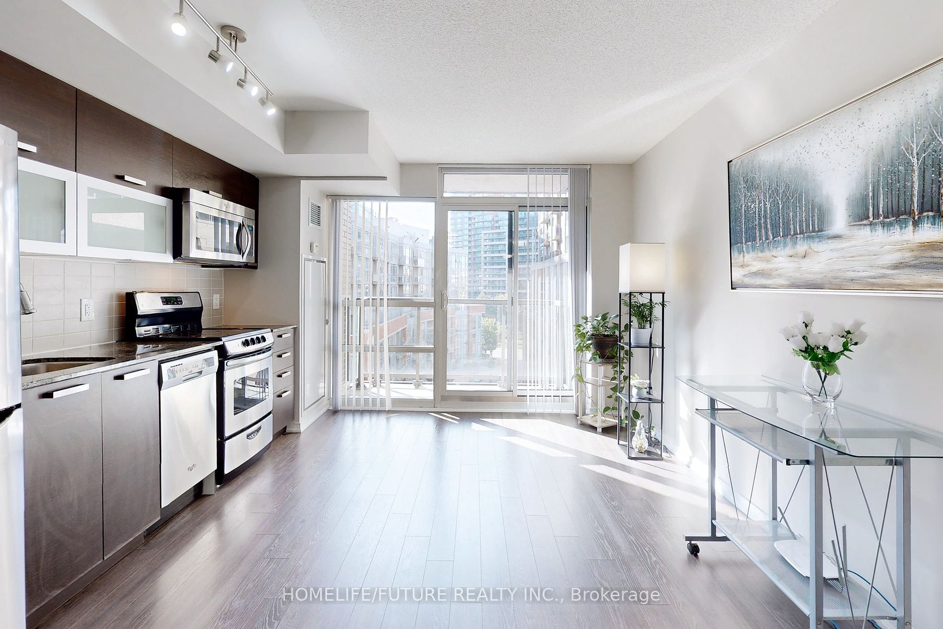 68 Abell St, #716