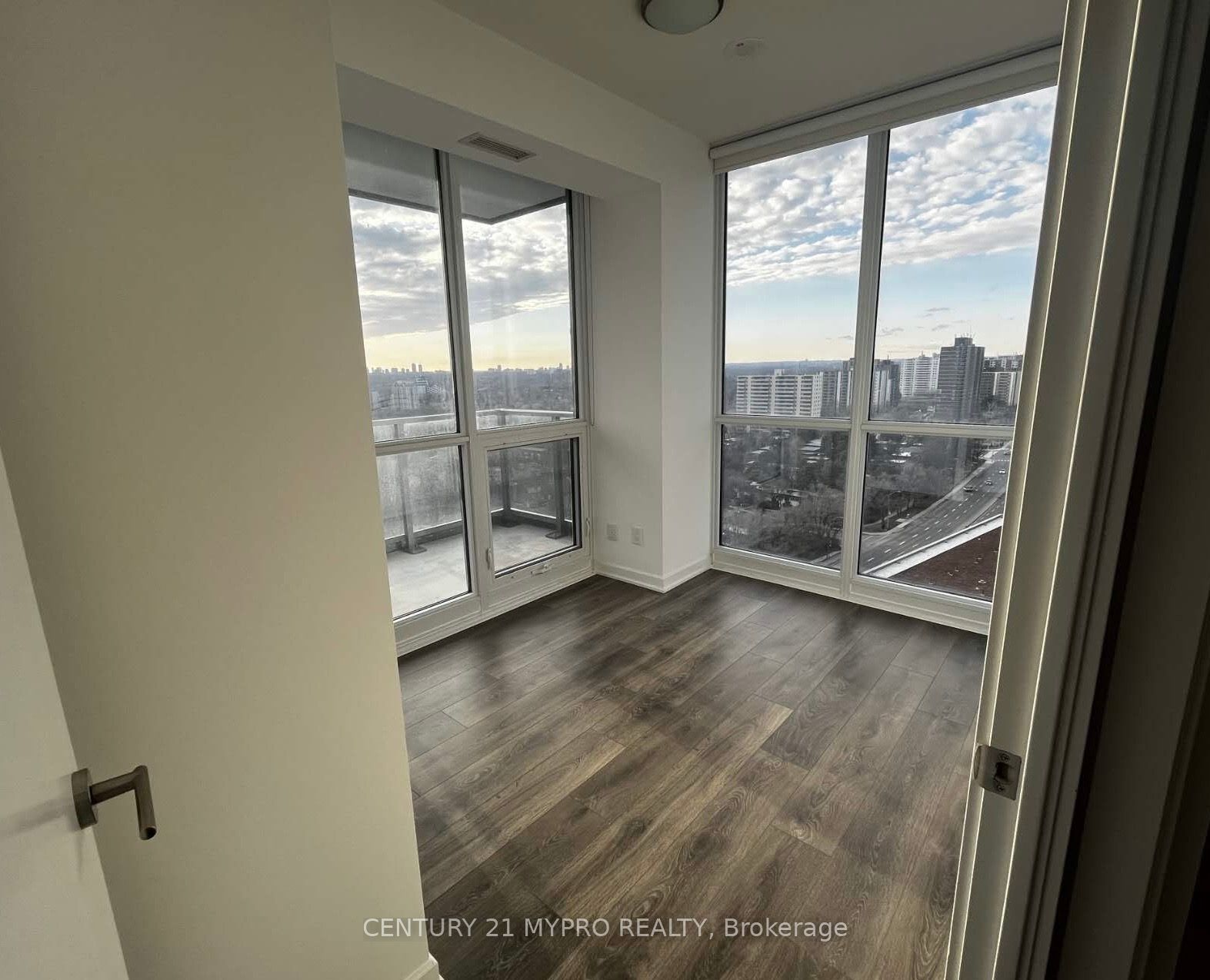 38 Forest Manor Rd, #1310