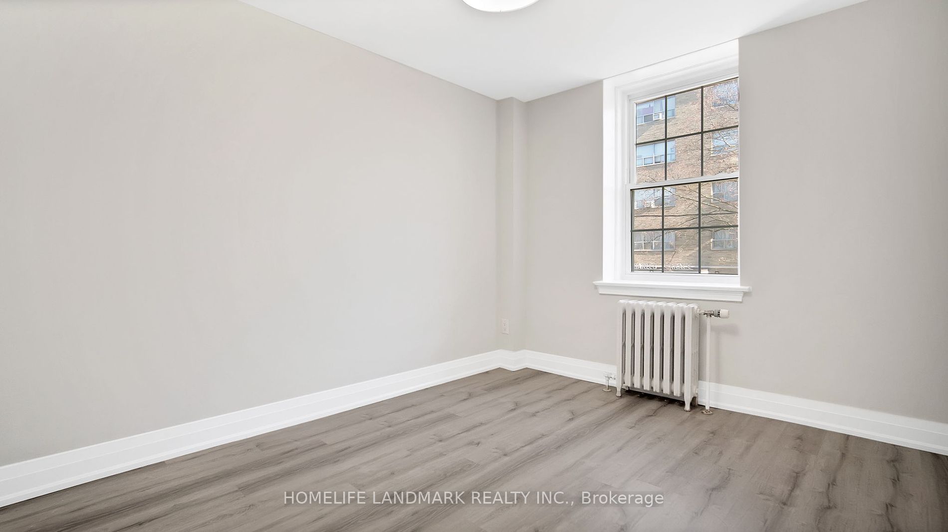 697 Eglinton Avenue W, #105