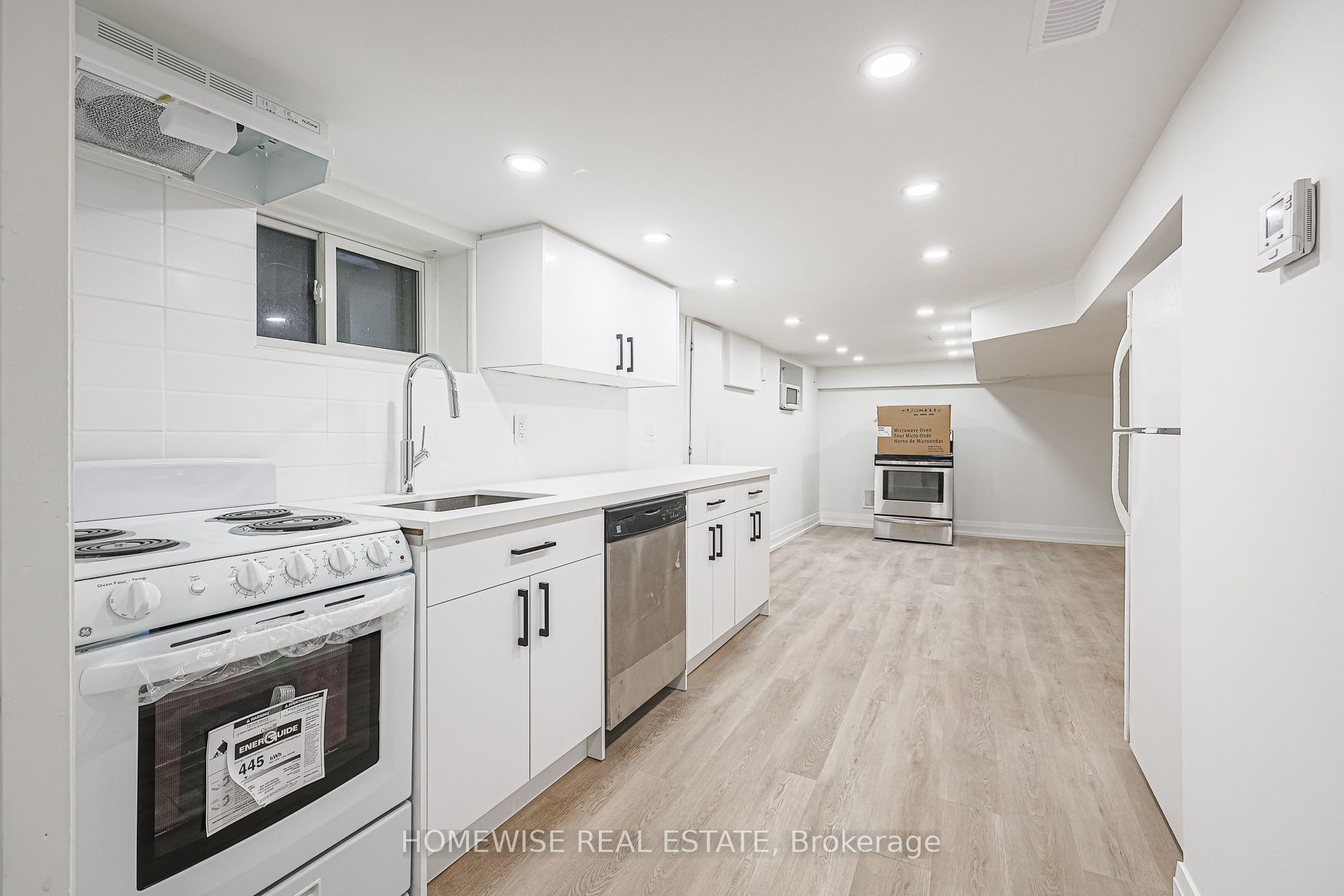 81 Shields Avenue #Lower