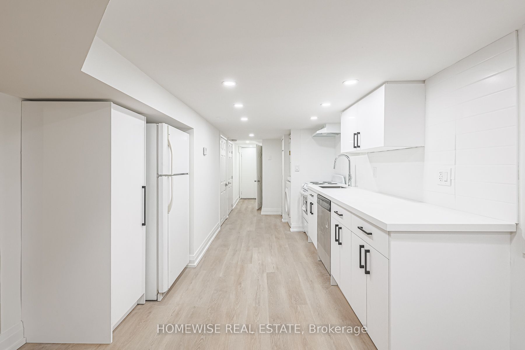81 Shields Avenue #Lower