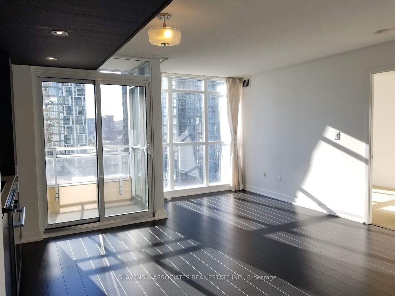 10 Capreol Crt, #1710