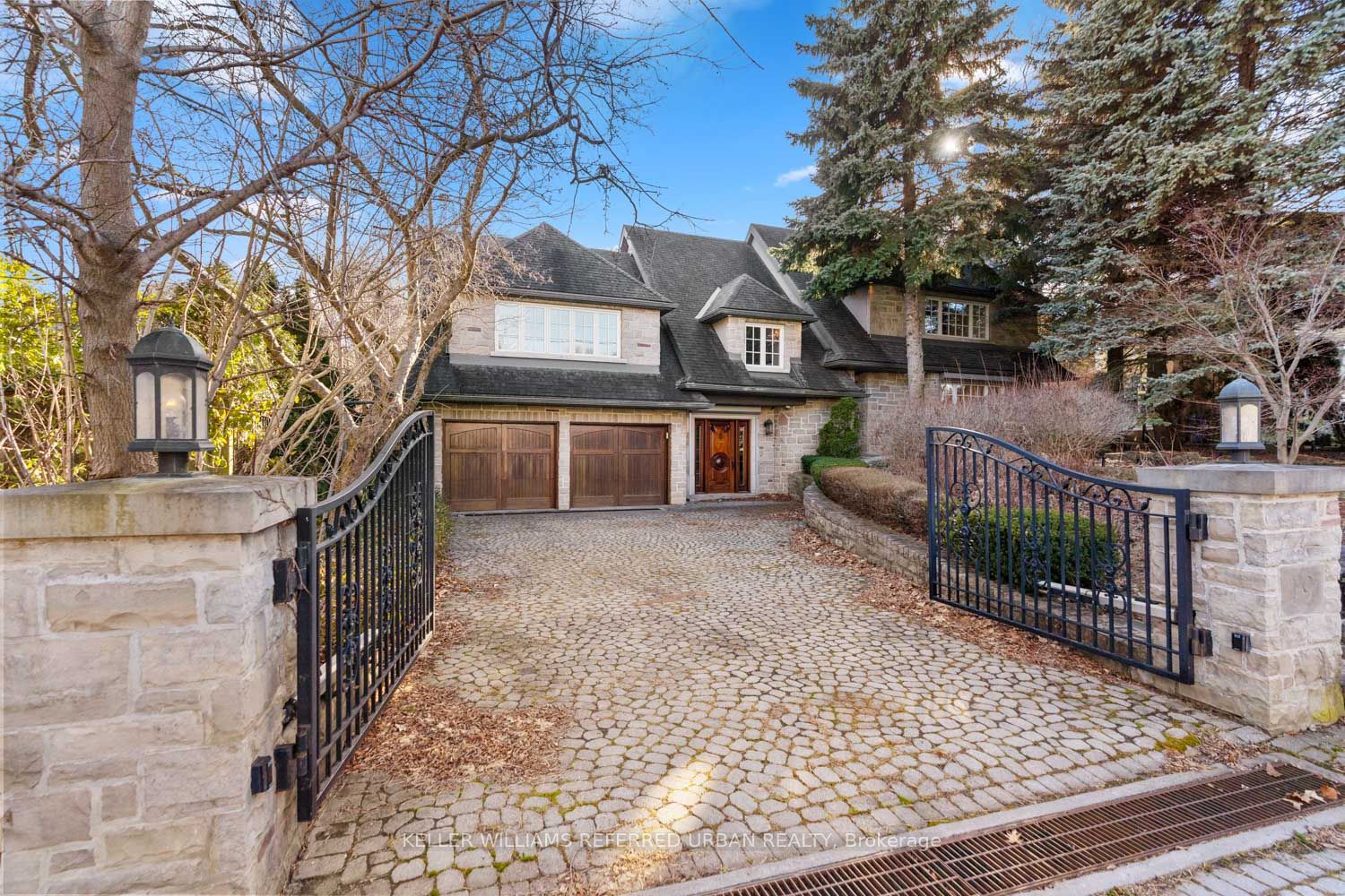 19 Forest Glen Cres