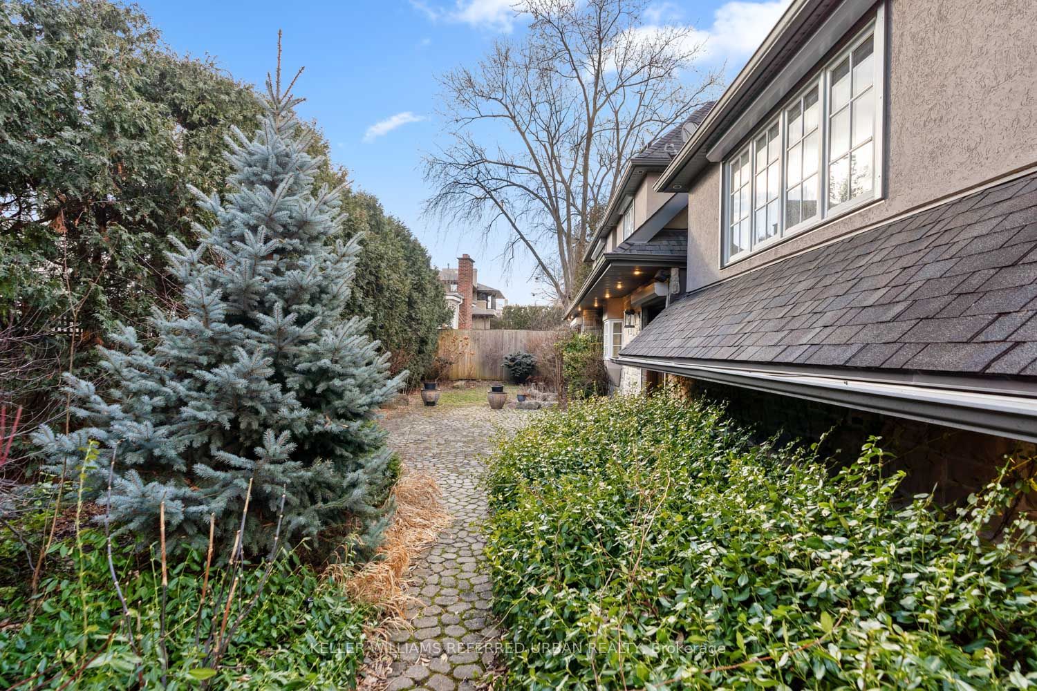 19 Forest Glen Cres