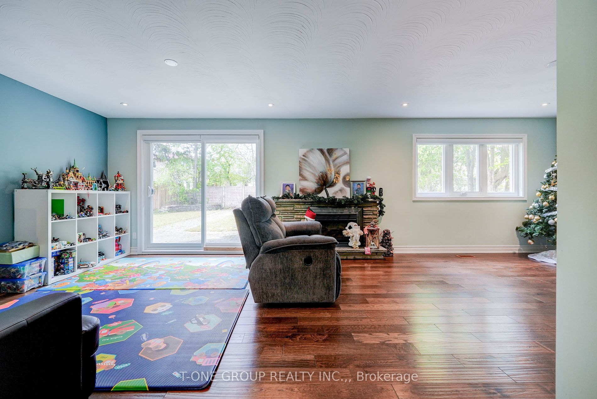 25 Greenyards Drive