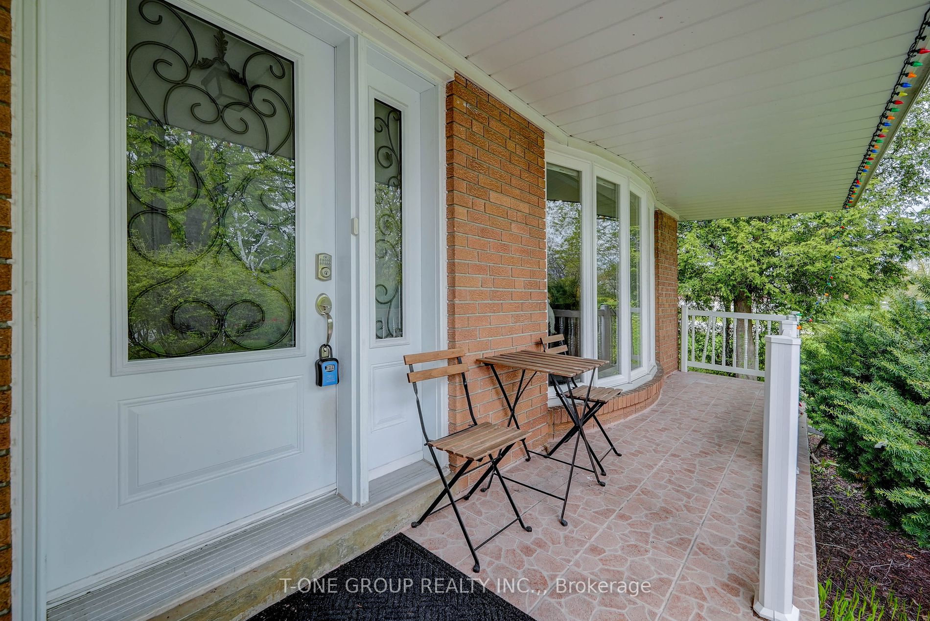 25 Greenyards Drive