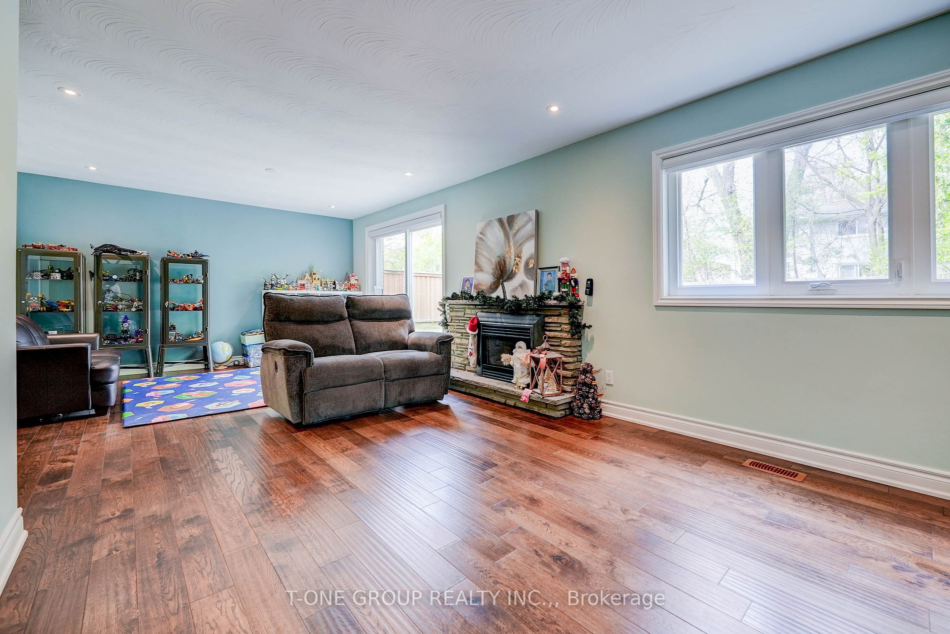25 Greenyards Drive
