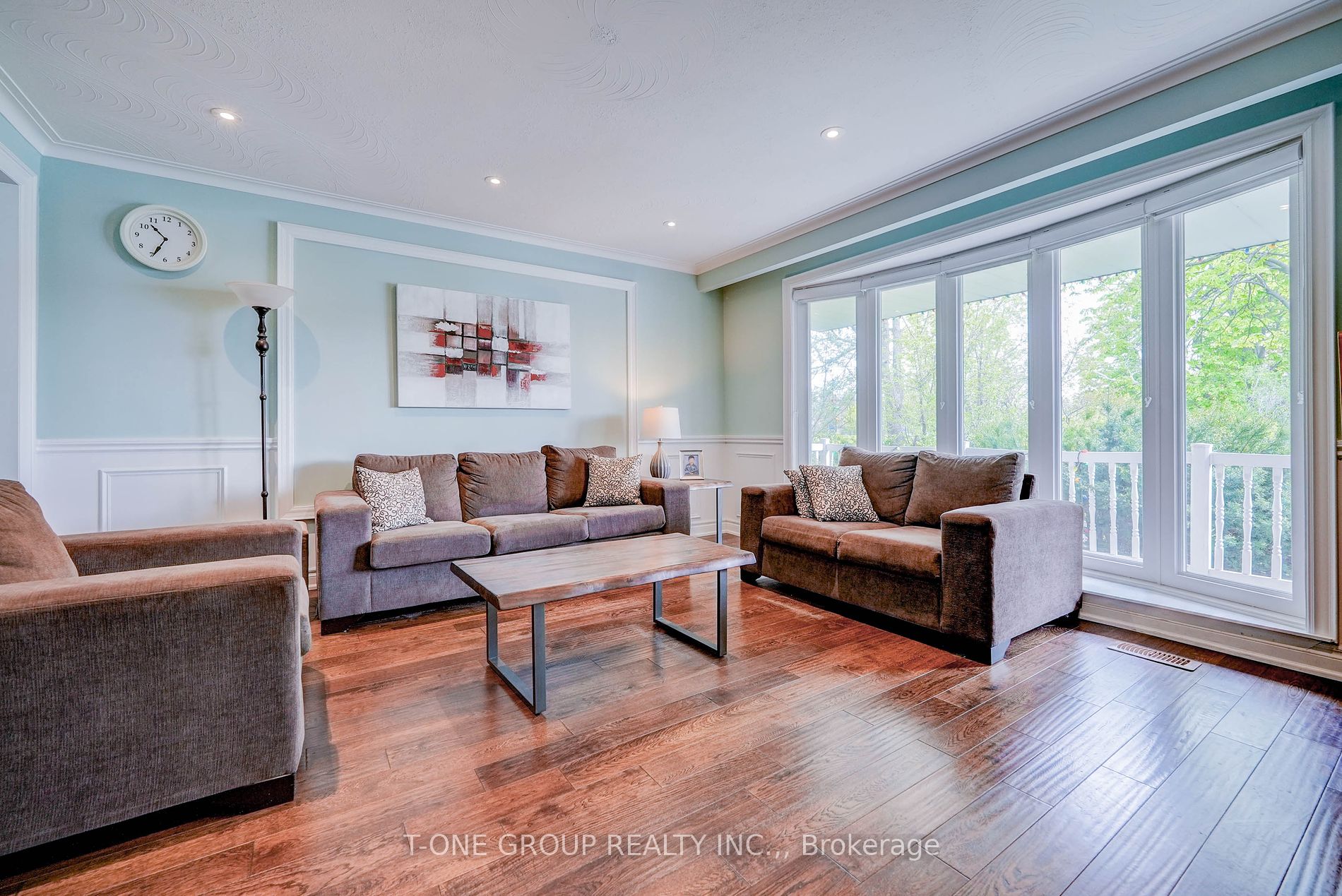 25 Greenyards Drive