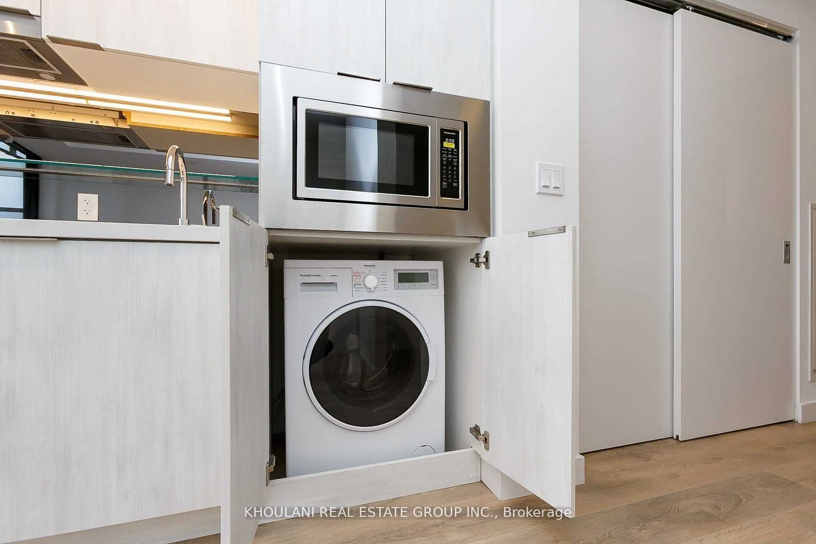215 Queen St, #2310