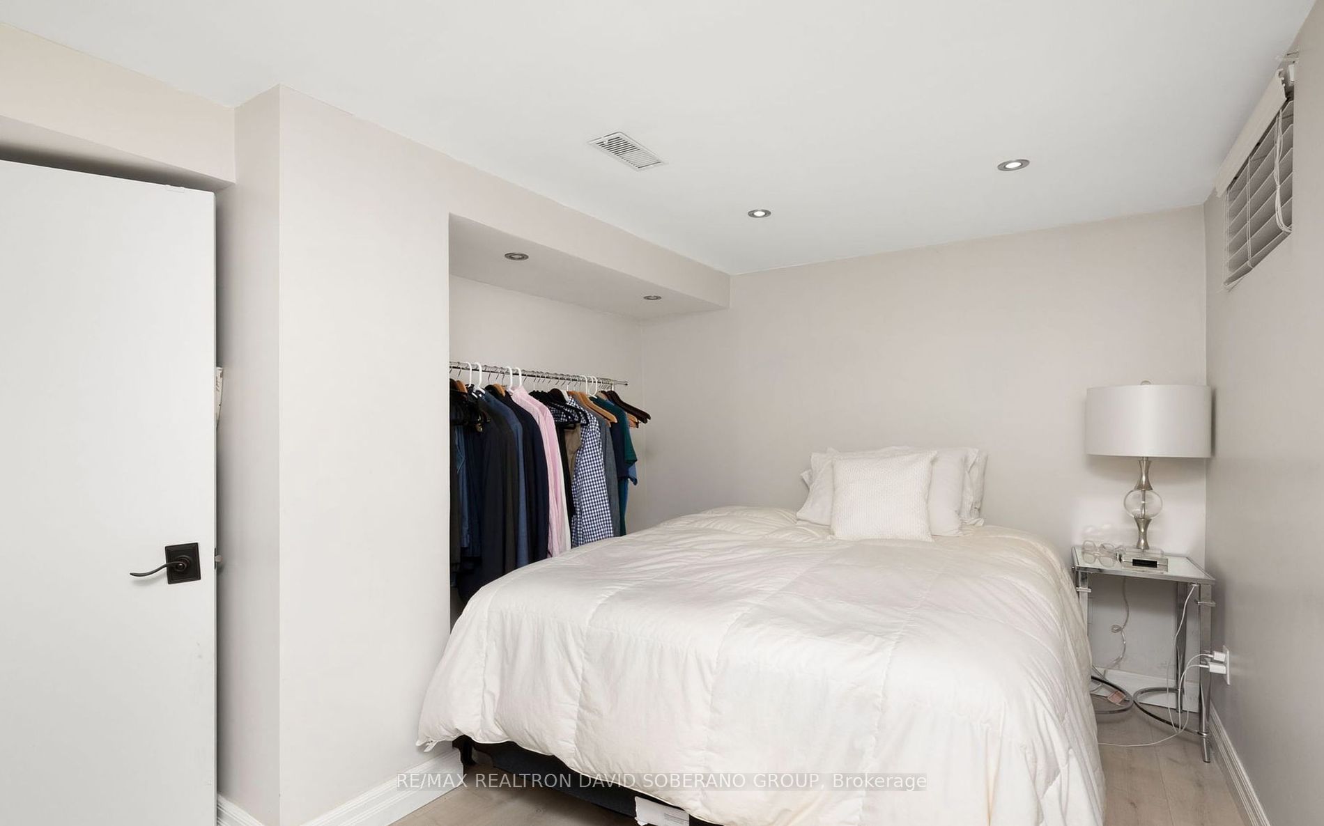 144 Lawrence Ave W