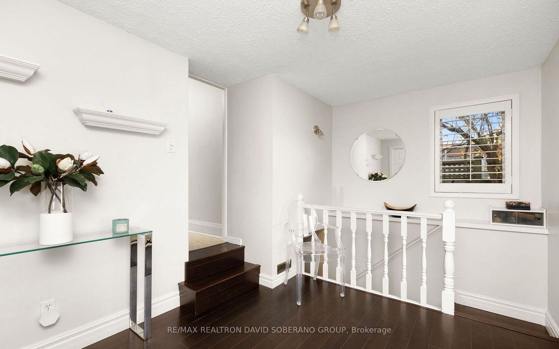 144 Lawrence Ave W