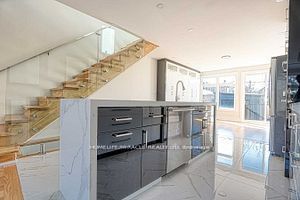 30 Rockvale Ave