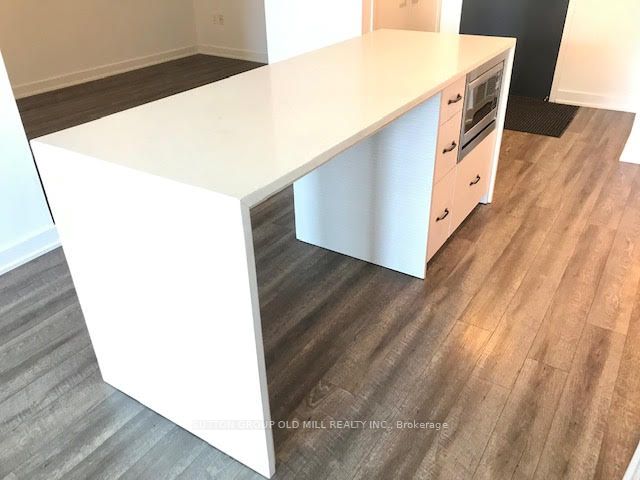 106 Dovercourt Road, #302