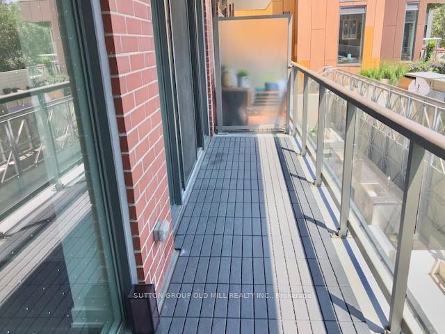 106 Dovercourt Road, #302