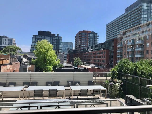 106 Dovercourt Road, #302