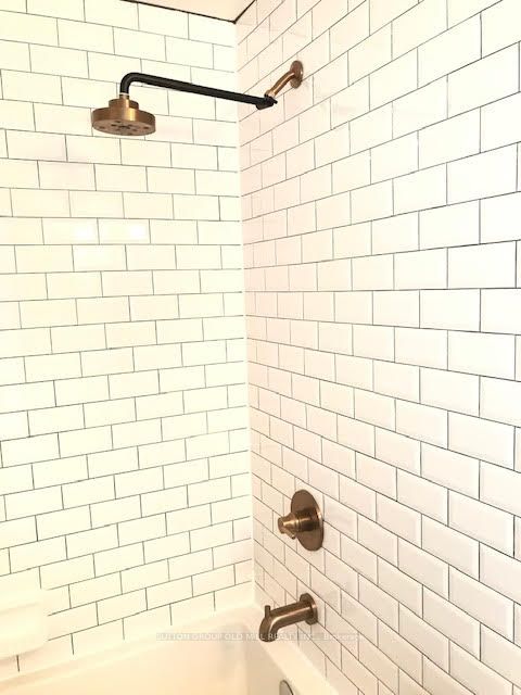 106 Dovercourt Road, #302