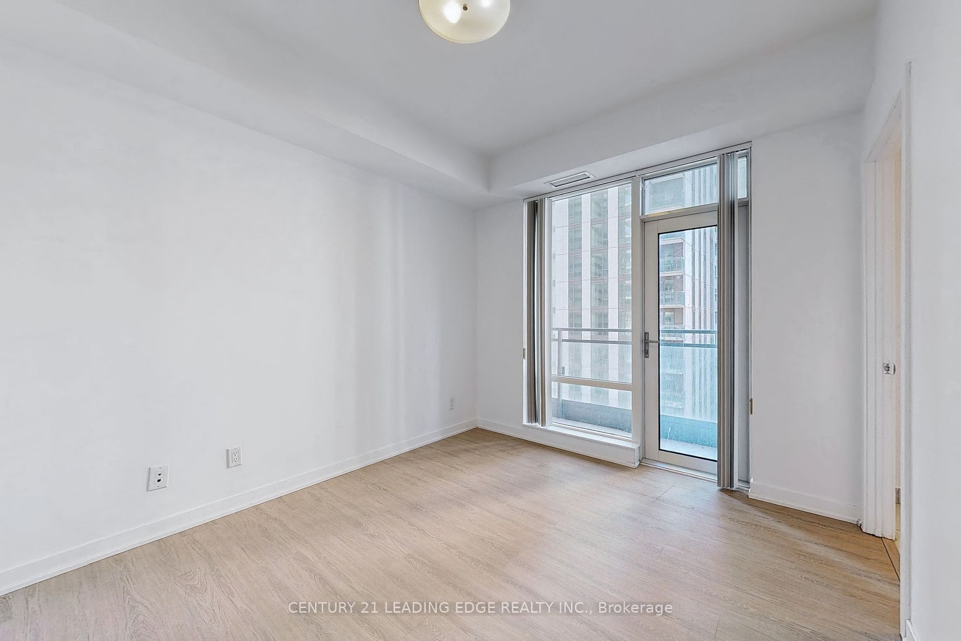 21 Widmer St, #1702