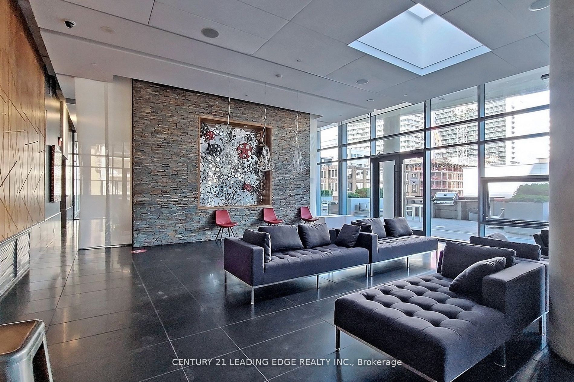 21 Widmer St, #1702
