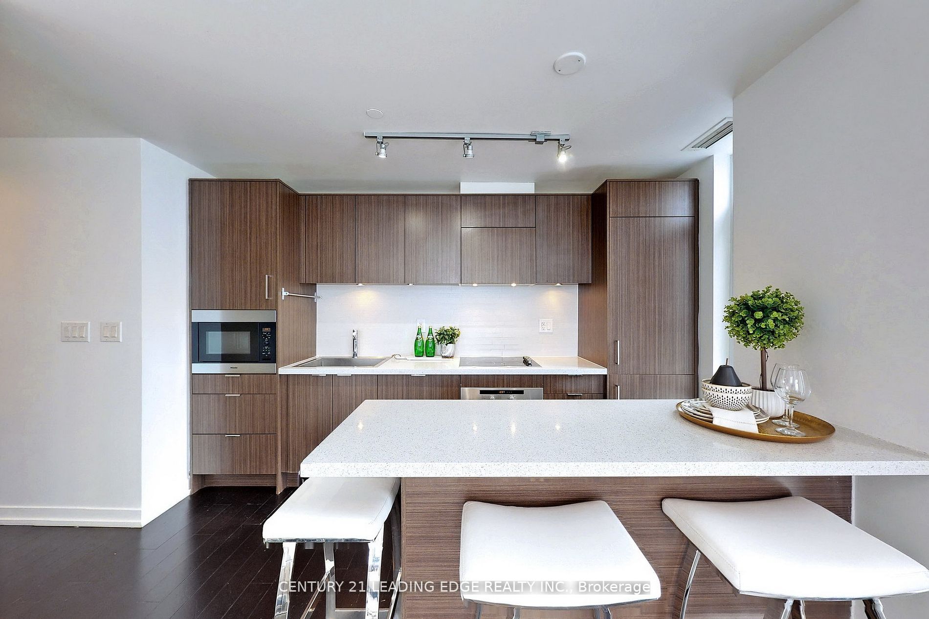 21 Widmer St, #1702