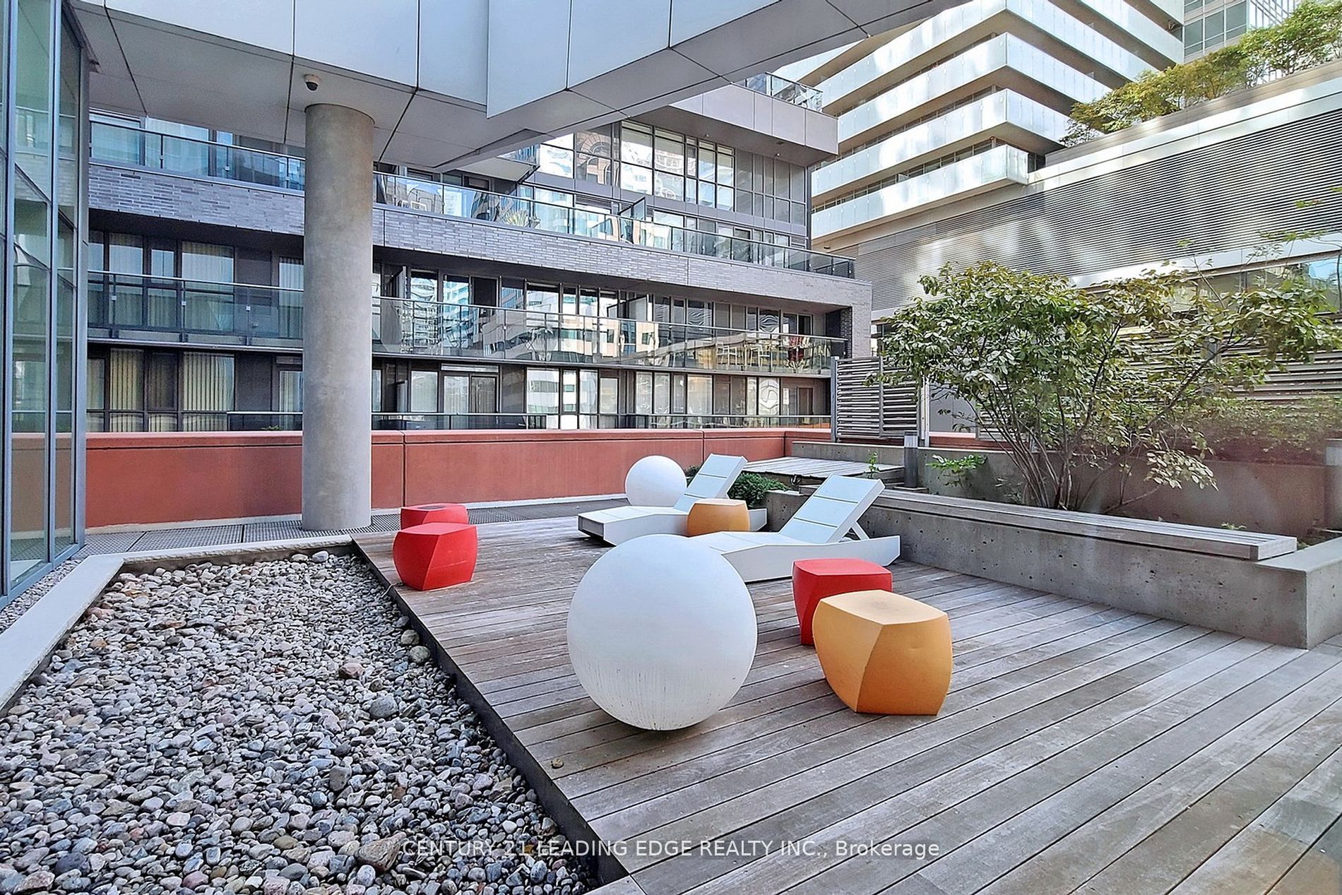 21 Widmer St, #1702