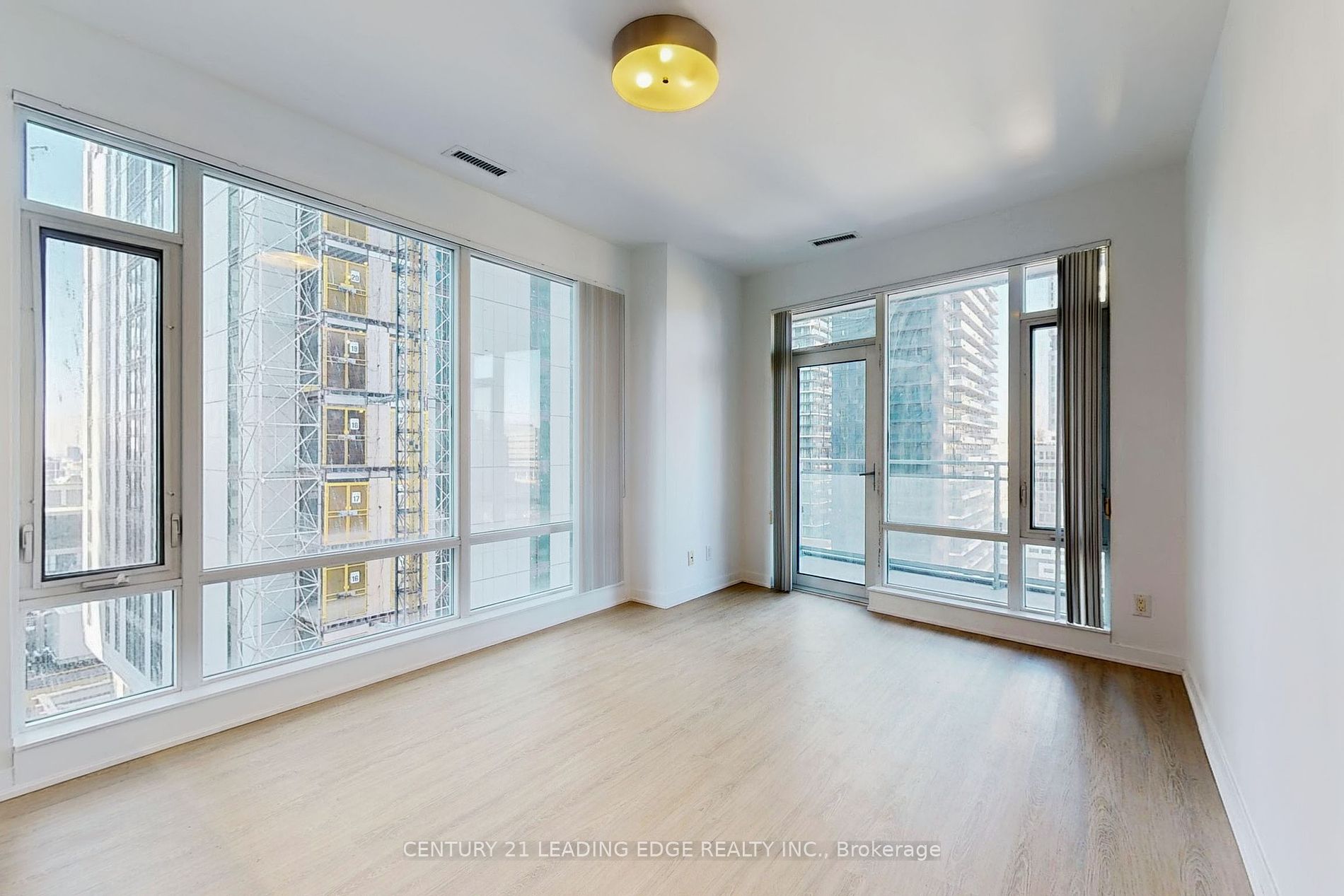 21 Widmer St, #1702