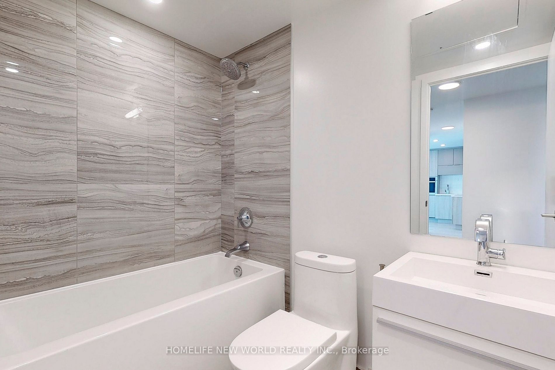 39 Roehampton Avenue, #2708