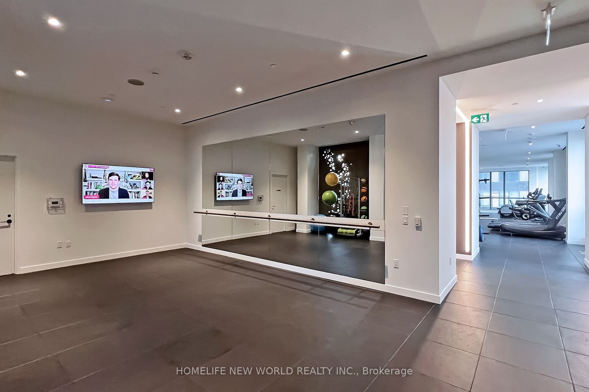 39 Roehampton Avenue, #2708